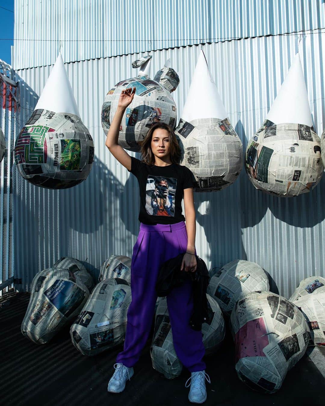 Samuel Lippkeのインスタグラム：「🔮I see piñatas in your future  @xenia.lippke x #Samuelblack」