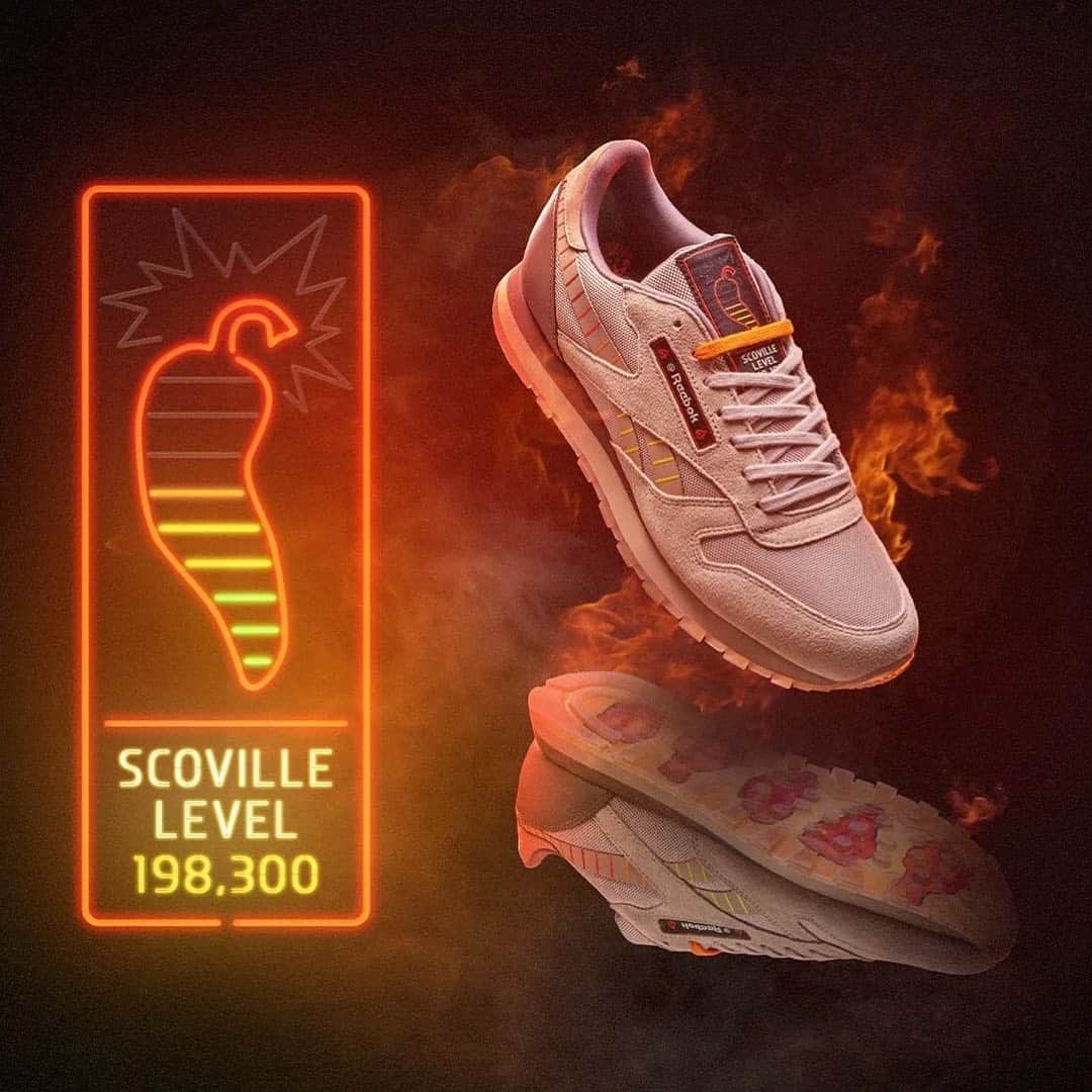 shoes ????さんのインスタグラム写真 - (shoes ????Instagram)「Reebok are teaming up with Hot Ones for a spicy new collection of sneakers 👟🌶   Which one of these kicks would you rock to eat wings with @seanseaevans ? 🔥  ➡️ for the Sneaker Scovilles @reebokclassics  @hotonesgameshow」11月7日 8時21分 - shoes