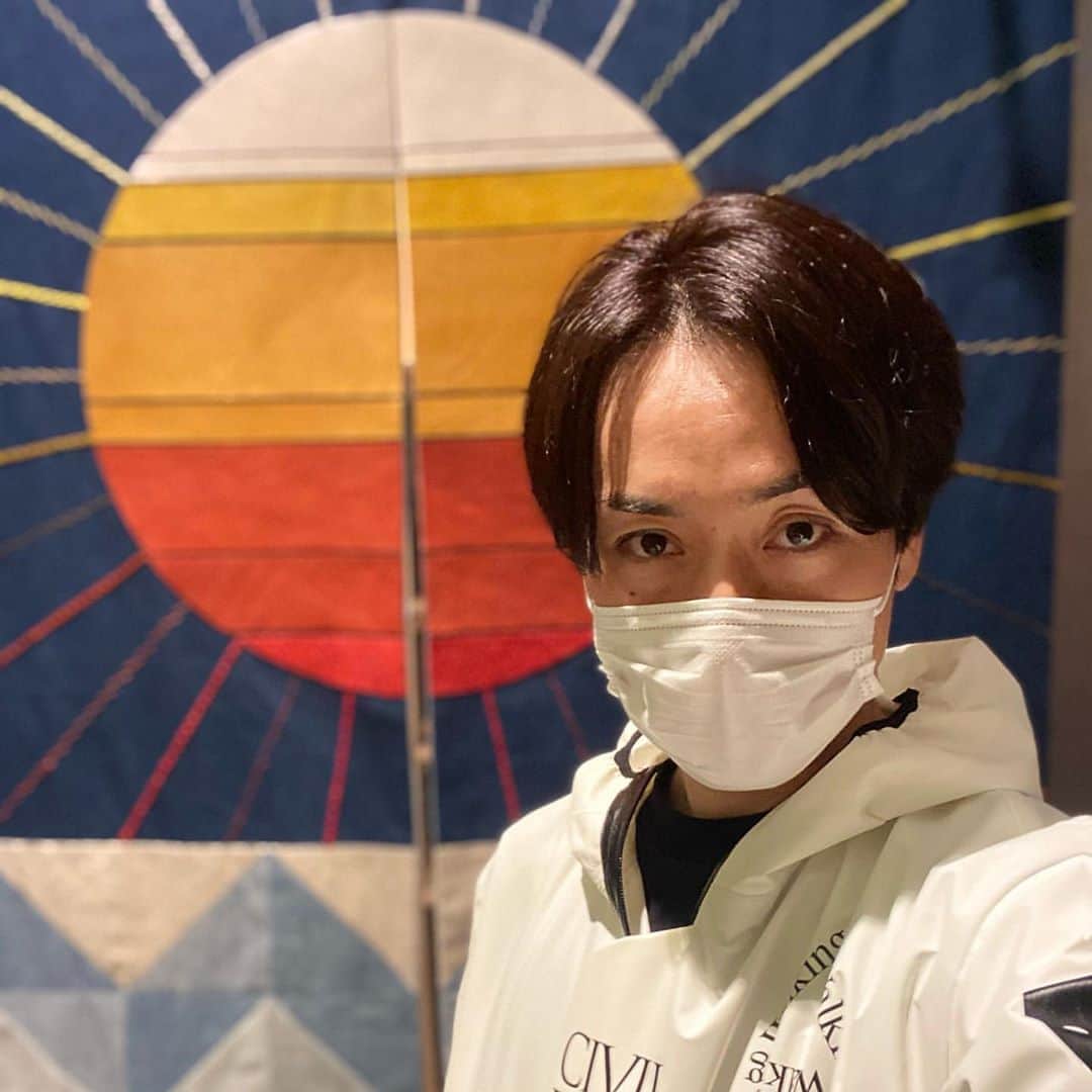 LDH kitchenさんのインスタグラム写真 - (LDH kitchenInstagram)「. @exile_tetsuya_epi  今回も想いを込めて、愛を込めて 作らせていただきました。  カウンター制作に関わっていただいたたくさんの皆様、本当に感謝です！  ⛵️⛵️⛵️  #AMAZING #COFFEE #カフェ #舟 #RISINGSUN #JAPAN #TOKYO #渋谷 #abematowers #LDHkitchen #AMAZINGCOFFEE」11月7日 8時31分 - ldhkitchen_official
