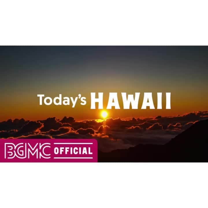 のインスタグラム：「Warming Beach Hawaiian Music Instrumental to Wake Up, Good Mood, Relax, Study, Work  Please check the full version on #YouTube from the profile URL.  #BGMC #BGMClife #HawaiianBGMchannel #StayHome #Hawaiian #Relax #Study」