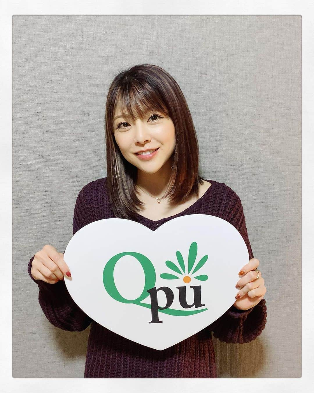 小川麻琴さんのインスタグラム写真 - (小川麻琴Instagram)「いつもお世話になってるQpuさんに、ハイフの施術を受けに行ってきました✨  短時間の施術なのに終わった後すぐ、 筋肉痛、、という表現であってるのかな？  とにかく、筋肉にアプローチされてるのをしっかり実感出来るんですよ😳  肌のハリがアップしたのも 施術後すぐに実感できるのも嬉しい😭  冬にかけて乾燥するこれからの時期、 特に肌のお手入れは大切だなぁと改めて感じました🙏✨  いつも丁寧な施術をして下さり、 ありがとうございます😌  #qpu  #表参道 #小顔矯正  #ハイフ #お肌ケア」11月7日 9時17分 - 1029_makoto