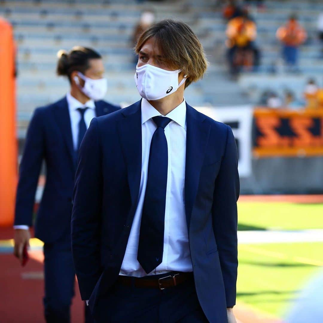 ヴィッセル神戸さんのインスタグラム写真 - (ヴィッセル神戸Instagram)「Suit & Tie 🕴🏻  #vissel #visselkobe #ヴィッセル #ヴィッセル神戸 #Kobe #神戸 #WeAreKobe #KobeForeverForward #一致団結 #JLeague #Jリーグ #DAZN」11月7日 11時47分 - visselkobe