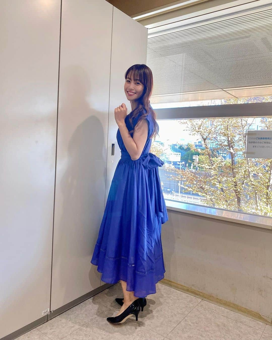 鷲見玲奈さんのインスタグラム写真 - (鷲見玲奈Instagram)「. 今夜放送の馬好王国に出演します✨ 前回私が外して終わってしまったWIN5をリベンジさせてもらうべく、行ってまいりました！！ . そして、今回もまさかまさかのドラマが生まれています😳 今夜1時15分から、ぜひご覧下さい✨ . 👗 @_estella.k_ 👂🏻 @coturnix222 . . #馬好王国 #うまずきんぐだむ #フジテレビ #衣装 #ottd  #ottdfashion」11月7日 12時20分 - sumi__reina