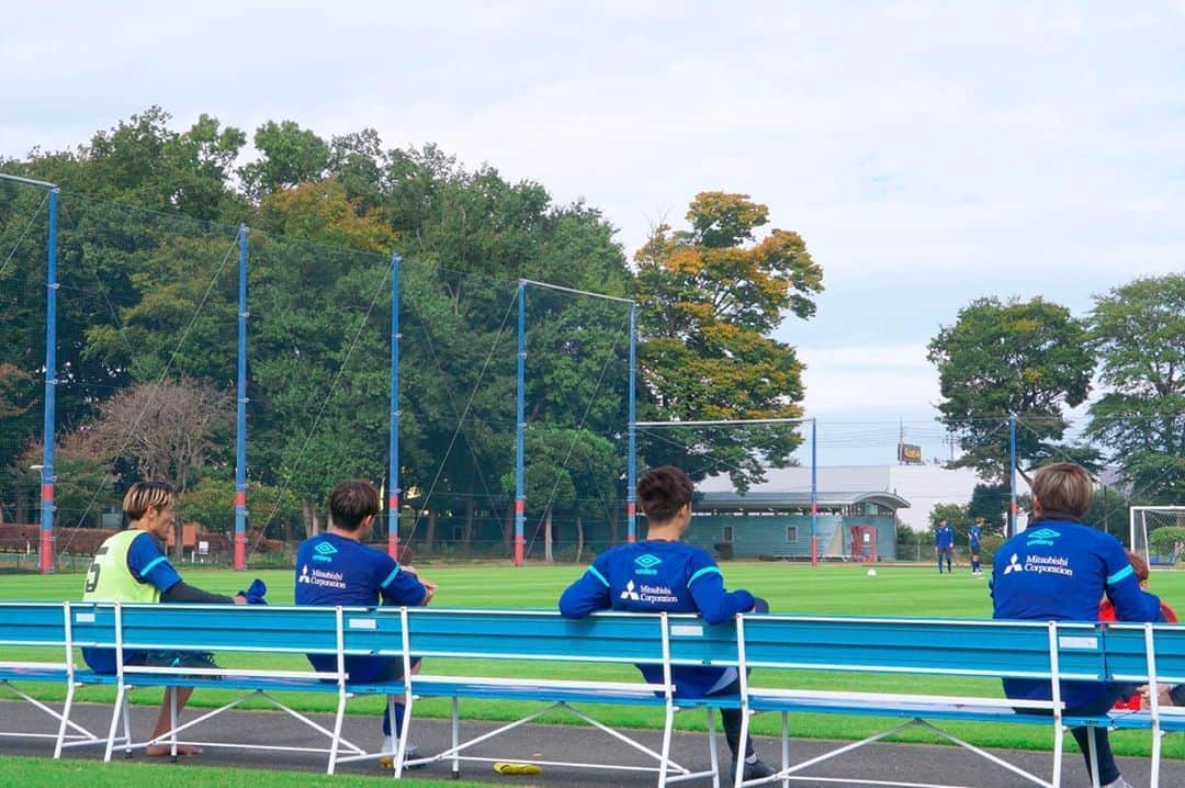 FC東京オフィシャルグッズさんのインスタグラム写真 - (FC東京オフィシャルグッズInstagram)「🔵🔴 全員で札幌戦に向けて💪💪💪🔵🔴 @fctokyoofficial  #FC東京 #fctokyo #tokyo」11月7日 13時18分 - fctokyoofficial