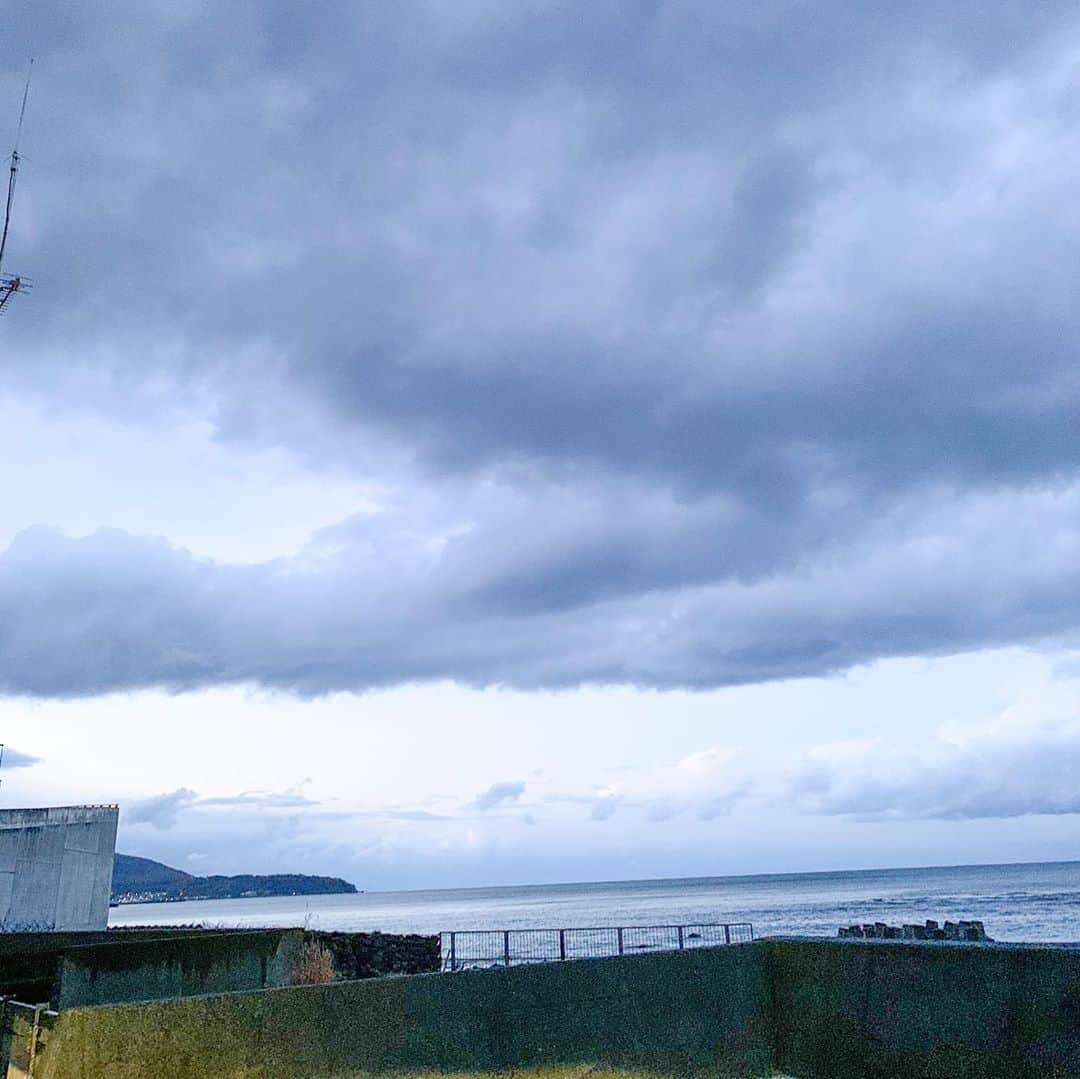 小柳津林太郎さんのインスタグラム写真 - (小柳津林太郎Instagram)「Went to Hokkaido! It's been a year since I last visted. The color of the sky is too beautiful . Thanks Sapporo, Otaru and Yoichi!   弾丸北海道。今回は札幌、小樽、余市。一年2ヶ月ぶりだったなー。一個だけ気付き直したけど、北海道の空はほんまに綺麗やな。色合いが違う。また、来ます。こっちでも色々展開したい🔥  #北海道 #札幌 #小樽 #余市 #藻岩山 #hokkaido #sapporo #otaru #yoichi #mountmoiwa」11月7日 13時37分 - rinsta_gram1002