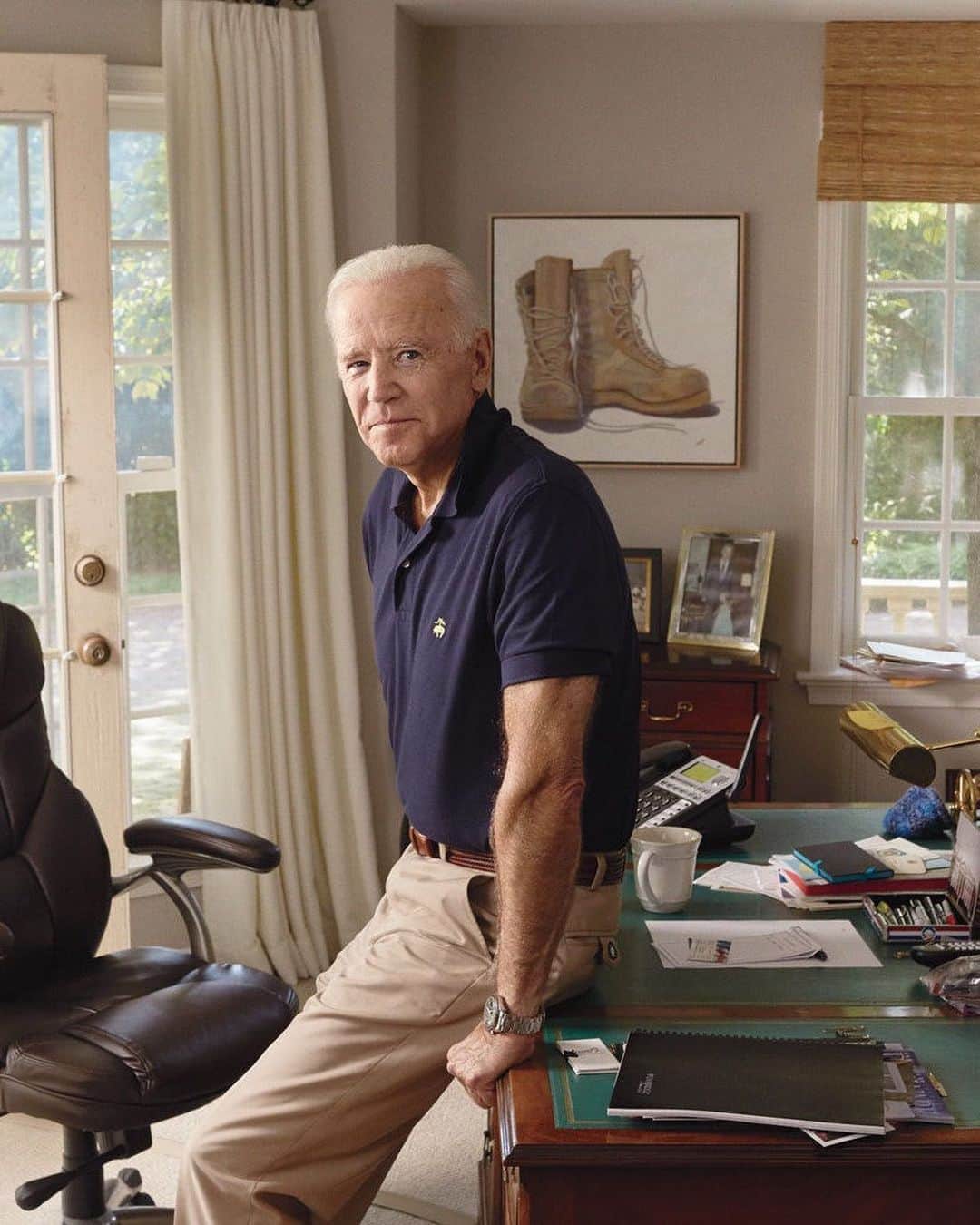 Vogueさんのインスタグラム写真 - (VogueInstagram)「It’s official: @JoeBiden and @KamalaHarris have been declared the 46th president and vice president of the United States!   Tap the link in bio for more on this historic election.   1) Photographed by @AnnieLeibovitz, Vogue, 2017 2) Photographed by @zoeghertner, Vogue, 2018」11月8日 1時33分 - voguemagazine