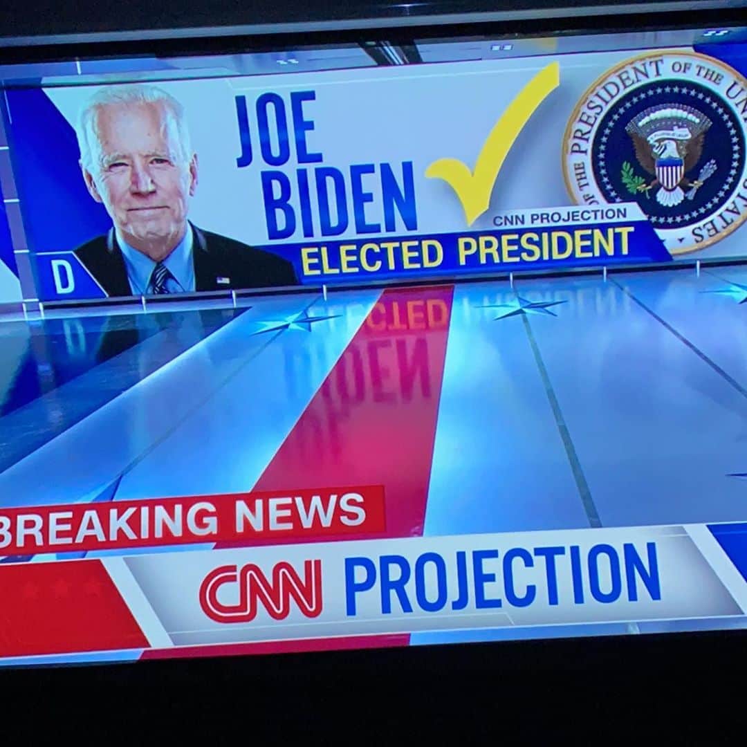ジェリー・ライアンのインスタグラム：「YES!!!!!!! A decent, honest, genuine, GOOD MAN. And OUR NEW PRESIDENT!! 🇺🇸🇺🇸🇺🇸🇺🇸🇺🇸」