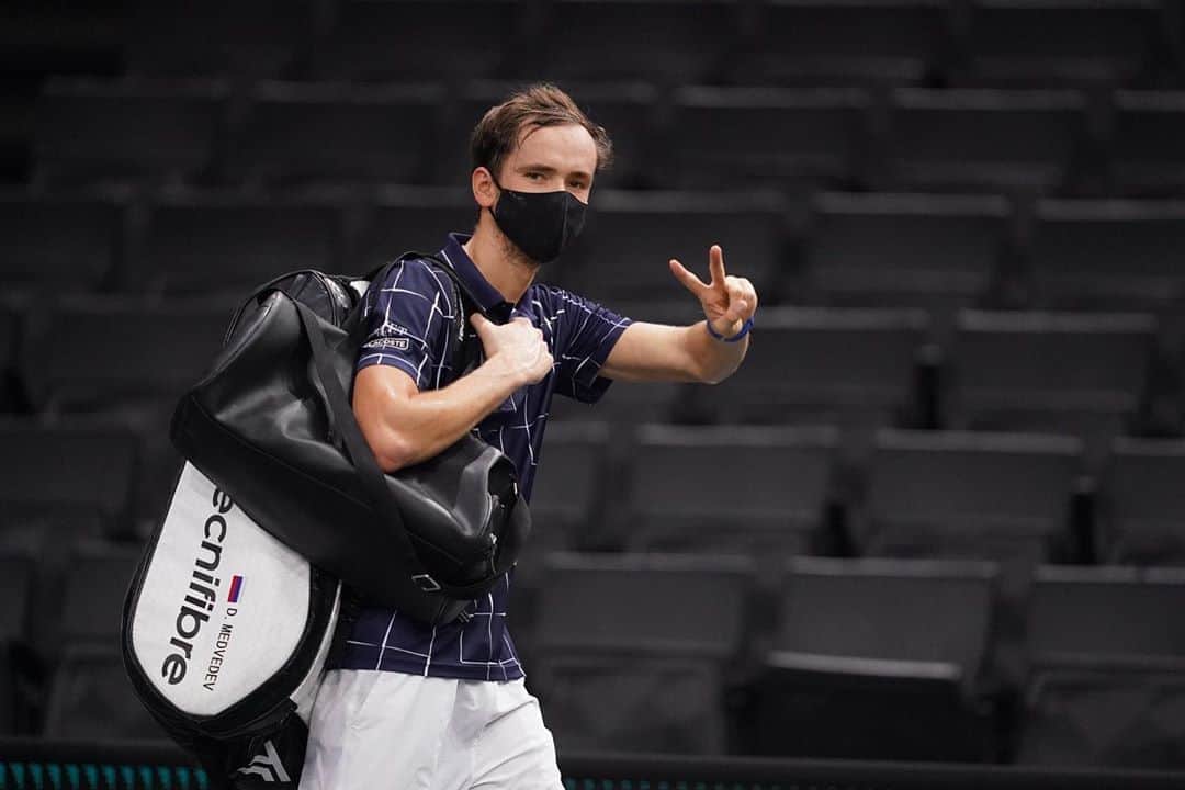 ダニール・メドベージェフのインスタグラム：「Final ✌🏼」