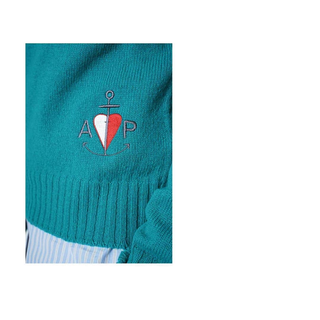 アンドレアポンピリオのインスタグラム：「THE NEW CAMPIGLIO KNITWEAR   100% SHETLAND WOOL WITH SAILOR LOGO EMBROIDERY ON THE SIDE.  #AndreaPompilio #lovemeforeverornever #knitwear #APSUPERMARKET #FW20 #madeInItaly #Milano」