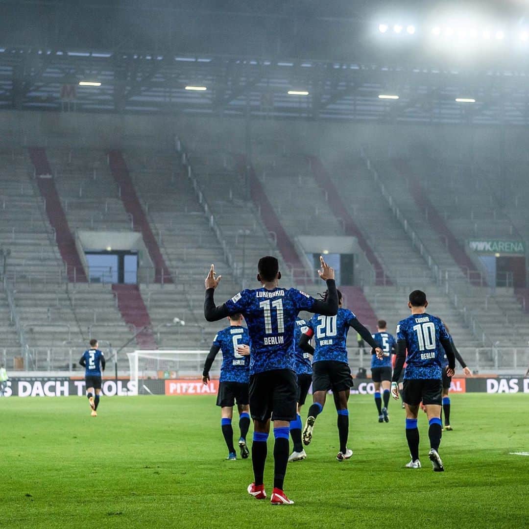 ヘルタ・ベルリンのインスタグラム：「🤩🤩🤩 @20lukebakio  . . #FCABSC #HaHoHe #herthabsc」