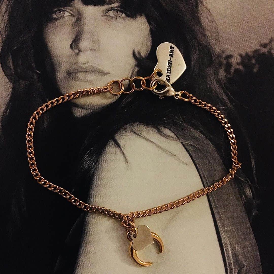 メイデンアートのインスタグラム：「Crescent 🌙 Moon 🌚 bracelet. . Free Shipping🌍 . Shop directly from the post or link in bio♥️ .  #moonjewelry #moon #handmadejewelry #witchyjewelry #jewelry #handmade #moonnecklace #bohojewelry #crescentmoon #moonchild #etsy #celestialjewelry #moonearrings #crystaljewelry #moonpendant #jewelrydesigner #jewelryaddict #witchythings #witchjewelry #moonwitch #etsyshop #crystals #witchyvibes #moonphases #darkjewelry #witchesofinstagram #necklace #paganjewelry #riojeweler #bhfyp」