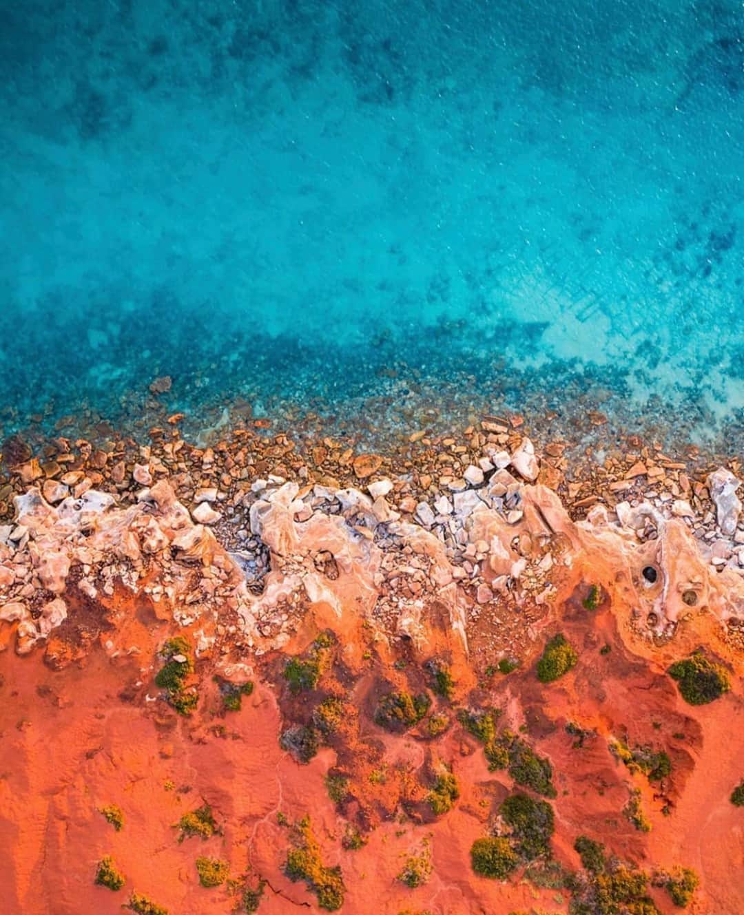 Earth Picsさんのインスタグラム写真 - (Earth PicsInstagram)「The vibrant colors of Broome, Australia 🎨 Photo by @from.miles.away」11月8日 1時00分 - earthpix