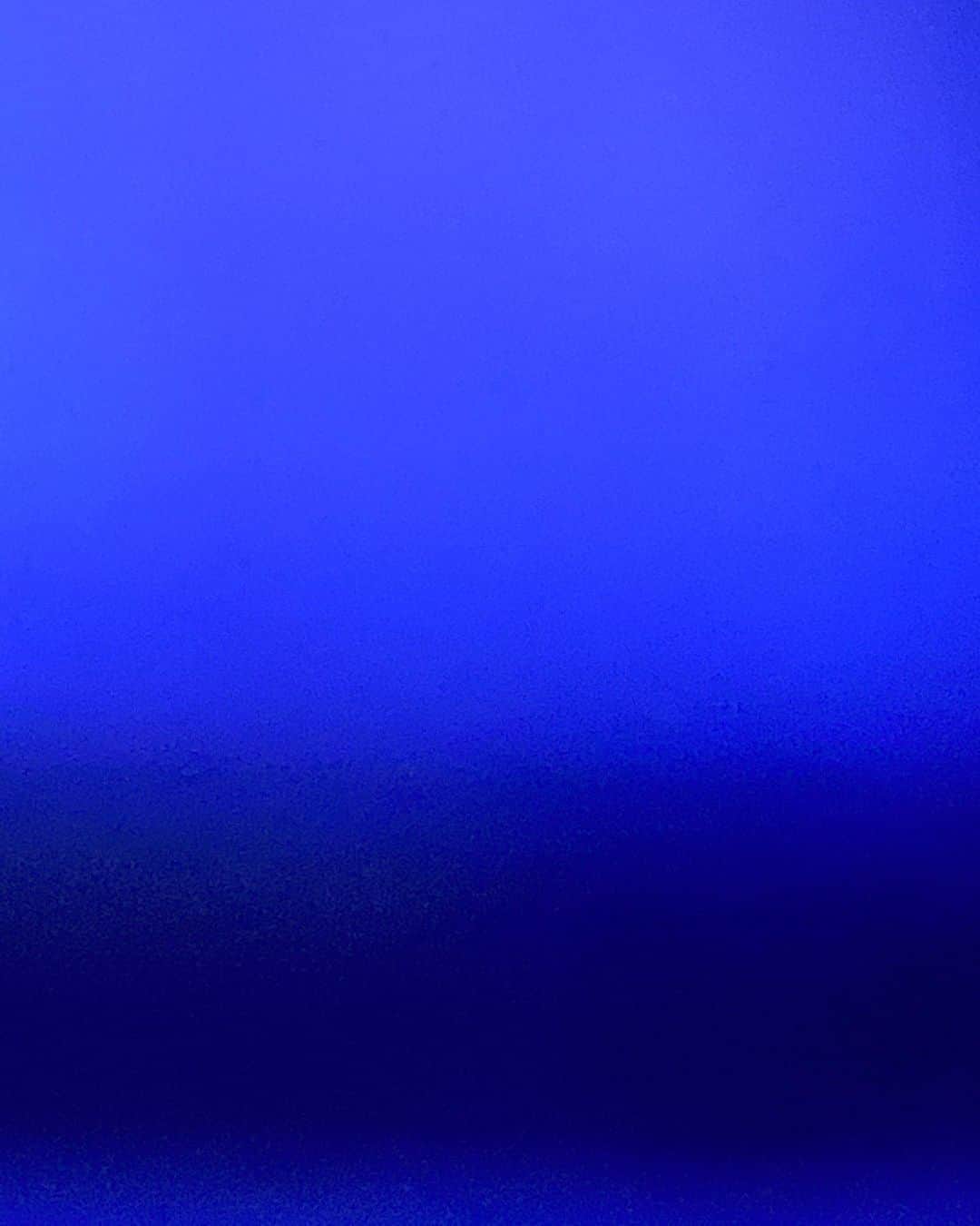 ケンゾーミナミのインスタグラム：「This was a long Tuesday. And this was like a very slow way of ripping the bandage off. Welcome back.」