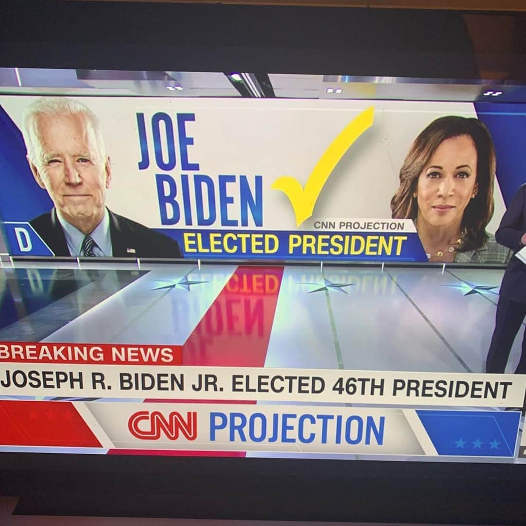 ルイージ&イアンゴさんのインスタグラム写真 - (ルイージ&イアンゴInstagram)「Finally ♥️ @joebiden  @kamalaharris  Return to Democracy, Unity and Hope  Viva America 🇺🇸」11月8日 1時31分 - luigiandiango