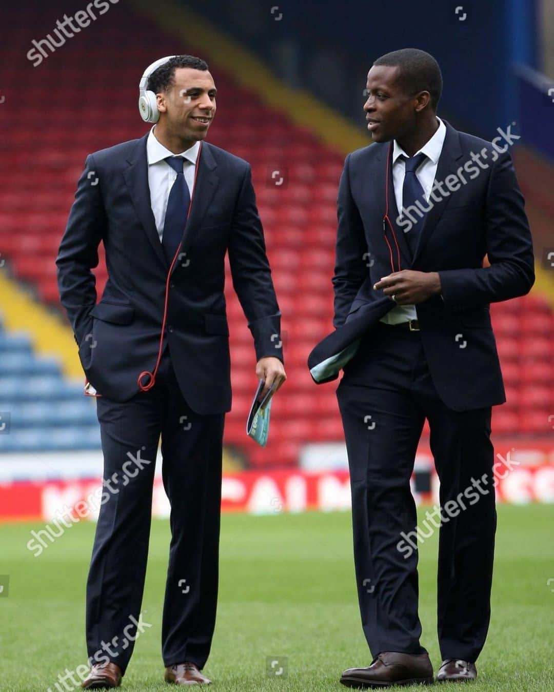 のインスタグラム：「Man like neds happy retirement brother and congratulations on a fantastic career was always a pleasure sharing a few dressing rooms with you, and the u21 camps will never forget the Jollof ur mum brought out to Holland for us! Always enjoyed going to war with u great player but most importantly a great person good luck in ur next chapter love and respect」