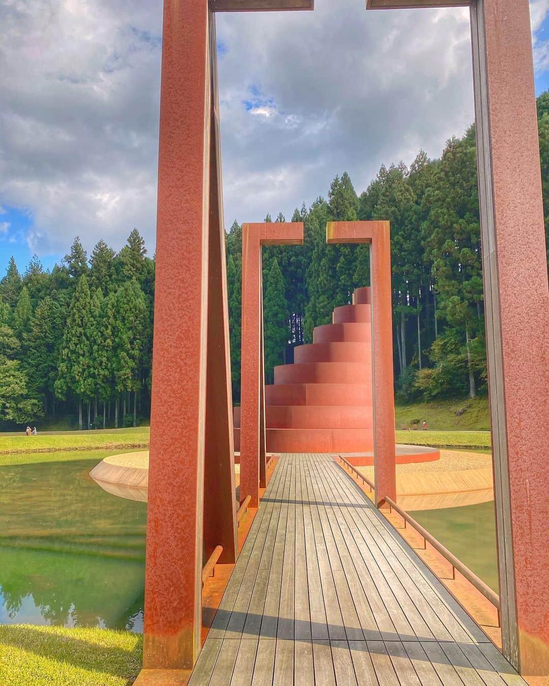hama_aki_pppさんのインスタグラム写真 - (hama_aki_pppInstagram)「奈良県宇陀市山上公園(スライドして下さい) Location Nara Japan (スライドして下さい)   2020年11月3日　  #室生山上公園 続き   　  #アートギャラリー  #アート好きな人と繋がりたい  #誰かに見せたい景色  #美しい日本　 #日本庭園  #日本の絶景  #わたしは奈良派  #奈良県景観資産  #こころから  #タビジェニ　 #日本ツアーズ　 #おとな旅プレミアム  #lovers_nippon  #top_favorite_shots  #inspring_shot #beautiful_kansai #japanesetemple  #japanesegarden  #loves_united_japan  #jalan_travel  #otonatabi_japan  #igbest_shots  #art_gallery  #danikaravan  #deaf_bestshot_japan  #deaf_b_j_」11月7日 17時05分 - hama_aki_ppp