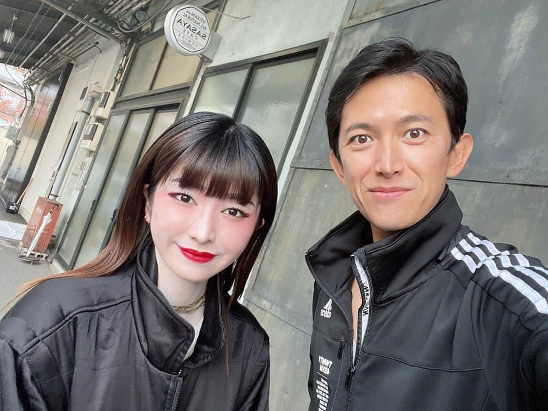 なかねかなさんのインスタグラム写真 - (なかねかなInstagram)「昔花より男子のドラマめっちゃくちゃどハマりしてたなぁ〜。 あの時テレビで見ていたF4の美作あきらが毎日同じ稽古場、劇場にいることに感動してます😂 . . ものすごく優しくて俳優陣曰くいたずら好きな阿部力さんです！😆💯 . . . 後半の写真は主演の河合ゆうきさんと。 新派の女方の方なんだけど本当に本当に美しくて、お芝居中目を見る度に吸い込まれそうになる、、！ お芝居以外のプライベートの所作も口調も本当に上品で女の私からしても、見習うところばかりで、演技上においても学ぶべきところが沢山沢山あります。 わたしはそんな河合さんのお弟子さん役！ がんばるよ〜☺︎  #ドラマ #花より男子 #美作あきら #阿部力 #河合ゆうき #舞台 #滝の白糸 #新派」11月7日 17時14分 - nknknk1206