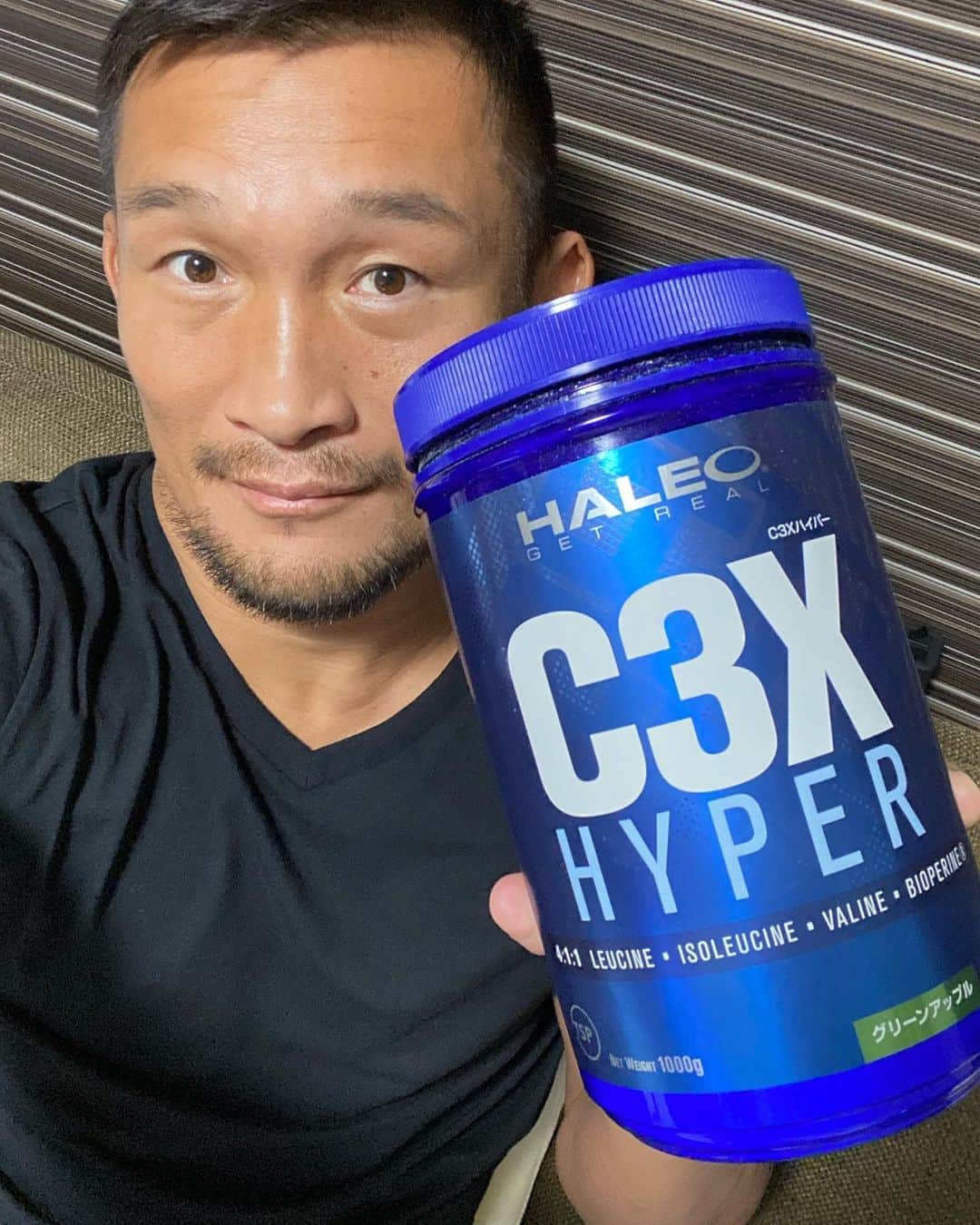 ストラッサー起一のインスタグラム：「これから練習やけどHALEOのC3Xは 欠かせないアイテム👍 @HALEO_OFFICIAL   #HALEO  #C3X #BCAA」