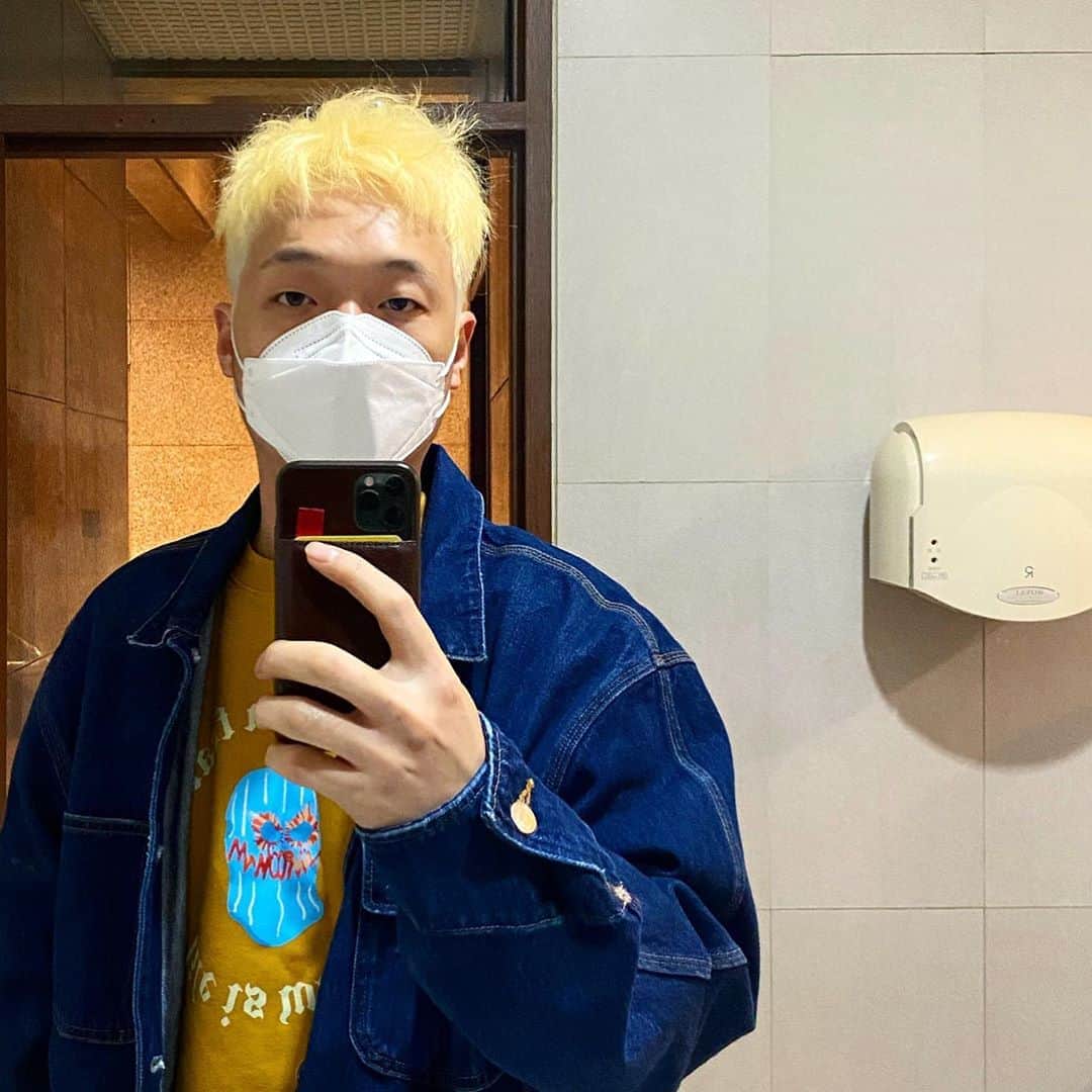 Paloaltoのインスタグラム：「오랜만에 두피를 괴롭혀 보았다」