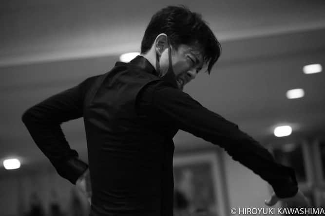 今井翼さんのインスタグラム写真 - (今井翼Instagram)「いよいよ明日本番  Golpe  #スタジオにて #最終リハーサル #いい汗かいてます #踊ってデトックス #呼吸でリラックス #flamenco #Golpe #arteysolera #photo #HiroyukiKawashima  #踊る今井」11月7日 17時53分 - tsubasaimai_official