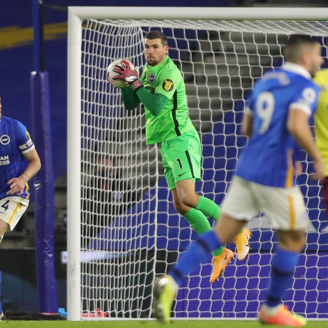 マシュー・ライアンさんのインスタグラム写真 - (マシュー・ライアンInstagram)「Nice to get a clean sheet for our solid defensive display and created plenty up the other end. We’ll keep working hard til the results come.」11月7日 17時55分 - matyryan