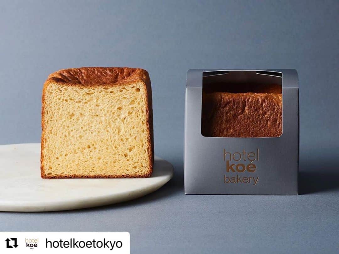 コエのインスタグラム：「#Repost @hotelkoetokyo with @make_repost ・・・ ・ ＼テレビでご紹介いただきました／ 🍞フィナンシェ食パン＆ブリュレシブースト🍞 ・ 日本テレビ〈news every.〉さま　『気になる！』コーナー、TBS〈王様のブランチ〉さま　『#トレンド部』コーナーにて、フィナンシェ食パンとブリュレシブーストをご紹介いただきました🍞🧁 ・ それぞれ毎日数量限定でお出ししているため、なくなり次第終了となりご迷惑おかけいたしますが、下記ご一読いただき、ぜひ当店にお越しくださいませ。皆さまのお越しお待ちしております。  ＊店舗へのお問い合わせは、比較的夕方以降が繋がりやすくなっております。 ・ 🍞フィナンシェ食パン ¥850+tax フィナンシェから発想を得た『フィナンシェ食パン～進化系生食パン～』 は、濃厚ながらエアリーで溶けるような口溶けが特徴。耳はサクサクとほぐれていく新食感の食パンです。 〇お一人様１個のご購入とさせていただきます。 〇整理券の配布等はございません、お越しいただいた順に販売をさせていただきます。 〇毎日１２：３０　／１５：３０　の焼き上がりでのご提供を予定しております。各時間なくなり次第終了。 ＊焼き上がり30分前からお並びいただけます。 ＊焼き上がり時間は前後する場合がございます。こちらのインスタストーリーズで毎日焼き上がり時間をUPしておりますが、お店の状況によりUPできない場合がございます。 ＊フィナンシェ食パン以外のパンの焼き上がり時間は異なります。 〇フィナンシェ食パンに関してはデリバリー（UBER EATS）のご利用はいただけません。 ○モーニングの食パンビュッフェではフィナンシェ食パンの提供はございません。 ・ 🧁ブリュレシブースト　¥750+tax 小さいキューブ状のフィナンシェ食パンをベースに、ほろ苦く煮たリンゴに特製のカスタードクリームをトッピング。トップを目の前でブリュレさせていただきます。 ○15時〜の販売となります。 ○店内限定商品です。お持ち帰りはいただけません。 ○毎日数量限定、なくなり次第終了となります。 ・ ※現在、新型コロナウイルス感染拡大防止の為、営業時間を縮小して営業しております。 ・ koe lobby 渋谷　(hotel koe tokyo 1F) morning : 7:30~11:00(l.o.10:30) lunch : 11:00〜15:00 (l.o.14:30) tea time〜:15:00〜20:00(l.o.19:30) ・ 〒150-0042 東京都渋谷区宇田川町３−７ tel.03-6712-7257 ・ #koe#koelobby#hotelkoe#tokyo#shibuya#shibuyacafe#japan#bread#일본 #시부야 #아침 #コエ #コエロビー #ホテルコエ#渋谷 #渋谷カフェ#hotelkoebakery#ホテルコエベーカリー#池田浩明#フィナンシェ食パン#3時のおやつはフィナンシェ食パン#ブリュレシブースト#🍞#ニュースエブリー #王様のブランチ#トレンド部」
