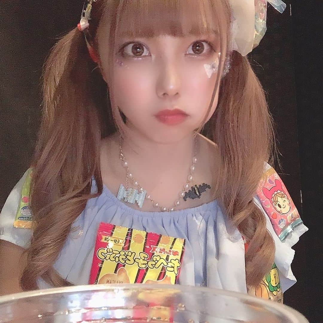 大鈴はるみさんのインスタグラム写真 - (大鈴はるみInstagram)「いっぱい食べるキミが好き？🍗  コメント返しますぜひコメントしてください👇🏻」11月7日 18時28分 - osuzu_harumi