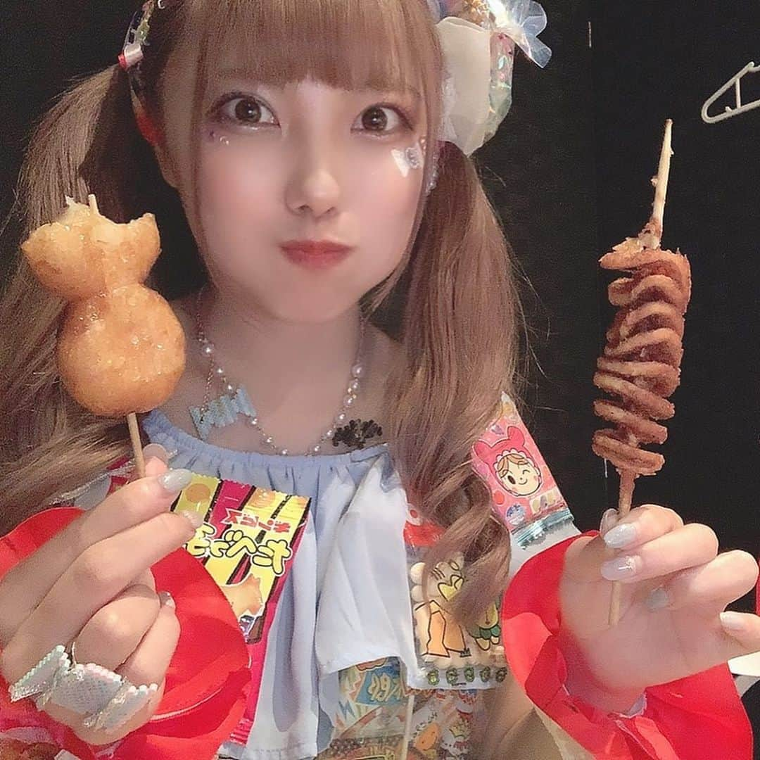 大鈴はるみのインスタグラム：「いっぱい食べるキミが好き？🍗  コメント返しますぜひコメントしてください👇🏻」