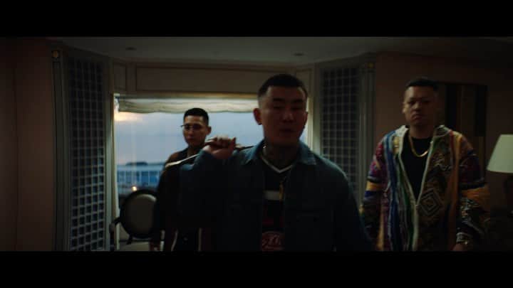 ANARCHYのインスタグラム：「ANGELA feat. 舐達麻 / ANARCHY & BADSAIKUSH (prod. GREEN ASSASSIN DOLLAR) Dir. @takuto_sbs   https://youtu.be/c_N2nDKNmj4」
