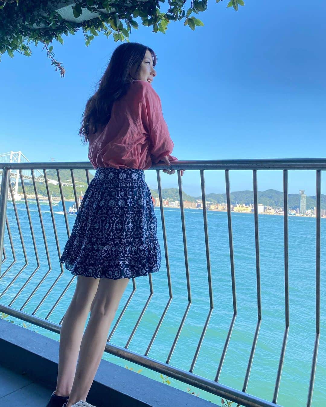 大田理裟のインスタグラム：「ちょっと前のオフの日🏝🐚﻿ 美味しいもの食べてのんびりできて﻿ 最高だったなぁ😎💖✨﻿ ﻿ #海 #綺麗」