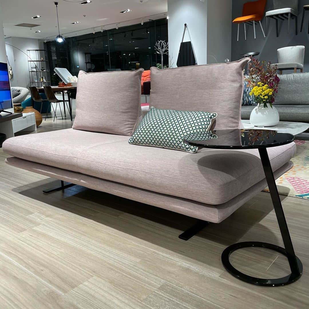 ligne roset shopのインスタグラム