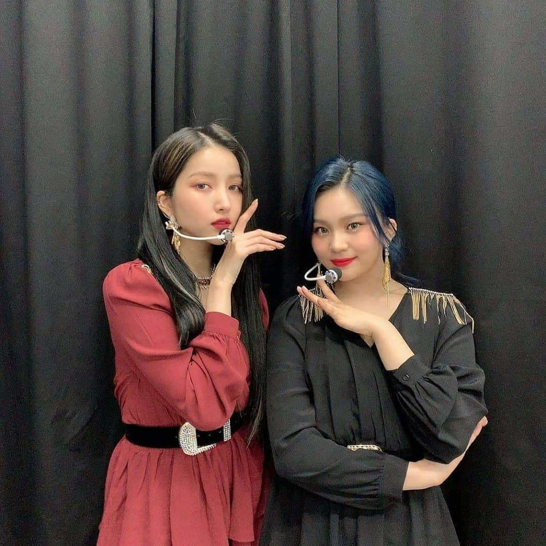 ソウォンさんのインスタグラム写真 - (ソウォンInstagram)「201107 ; GFRIEND Official Twitter update #여자친구 #소원 #엄지 #GFRIEND #SOWON #UMJI」11月7日 19時39分 - sowonation