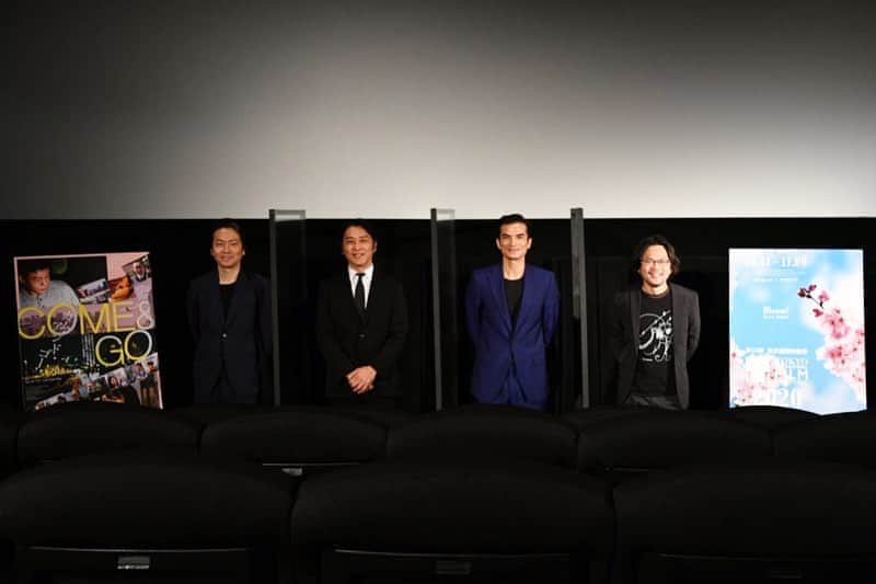 尚玄のインスタグラム：「“#ComeandGo” the second screening was a full house!! 今回満席で観に来れなかった方は来年公開時に観に来てください。  #Repost @tokyo_intl_film_festival ・・・ 📸✨第33回東京国際映画祭 TOKYOプレミア2020部門 国際交流基金アジアセンター共催上映  『カム・アンド・ゴー』舞台挨拶にて リム・カーワイ監督 @limkahwai 、俳優の#尚玄 @shogenism さん、俳優の#JunAmanto @junamanto さん、と俳優の#森本のぶ さん  📸✨The 33rd TIFF Tokyo Premiere 2020 Section 	co-presented by The Japan Foundation Asia Center “#ComeandGo” Stage Greeting #LimKahWai (Director), #Shogen (Actor), Jun Amanto (Actor), and #NobuMorimoto  #東京国際映画祭 #TIFFJP #roppongi #六本木ヒルズ @alexandermcqueen @gucci #inStyleAsia」