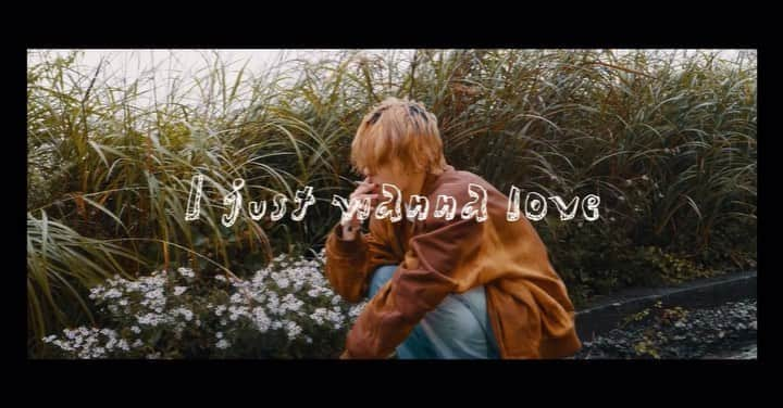 アンディのインスタグラム：「I just wanna love のMVがANDYのYouTubeチャンネルで公開されたので、チェックしてね🔥 ストーリーとハイライトからYouTubeに飛べます！ 🖤🖤  https://youtu.be/Biyfg3Rfl78」