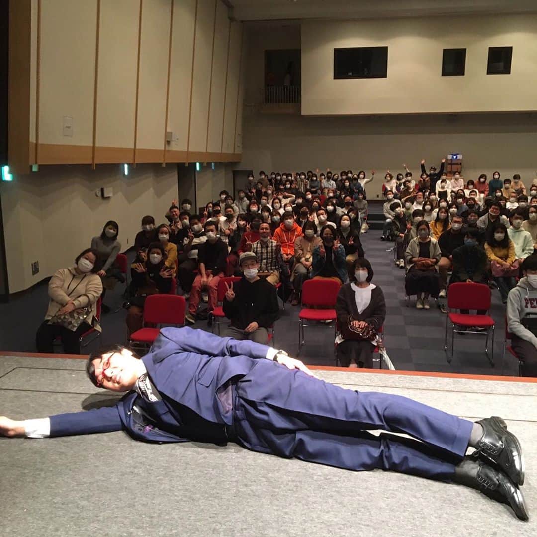 山里亮太さんのインスタグラム写真 - (山里亮太Instagram)「山里亮太の140名古屋2回目終了！ やっぱり楽しい！ はぁ、皆さま、本当にありがとうございます！ また来年もよろしくお願いします！ #山里亮太の140名古屋 #山里亮太の140」11月7日 20時40分 - ryotayamasato