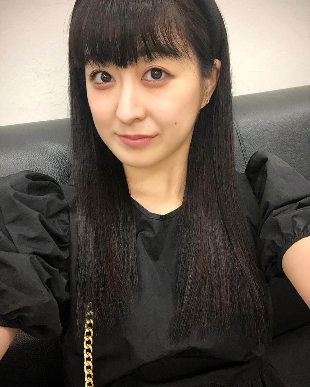 伊豆田莉奈さんのインスタグラム写真 - (伊豆田莉奈Instagram)「ขอบคุณสำหรับRoad Show พิษณุโลกในวันนี้นะคะ💗 Mini Concert สนุกมากเลยค่ะ🤩🍈 แล้วเจอกันพรุ่งนี้ที่งานHigh Touchนะคะ😘  今日のピサヌローク県でのRoad Showありがとうございました💗 ミニコンサートめっちゃ楽しかったです🤩🍈 明日はハイタッチ会で会いましょう😘  #izurinacgm48 #伊豆田莉奈 #いずりな #cgm48roadshow #cgm48roadshowphitsanulok #melonjuiceth #cgm48」11月7日 20時55分 - rina.cgm48official