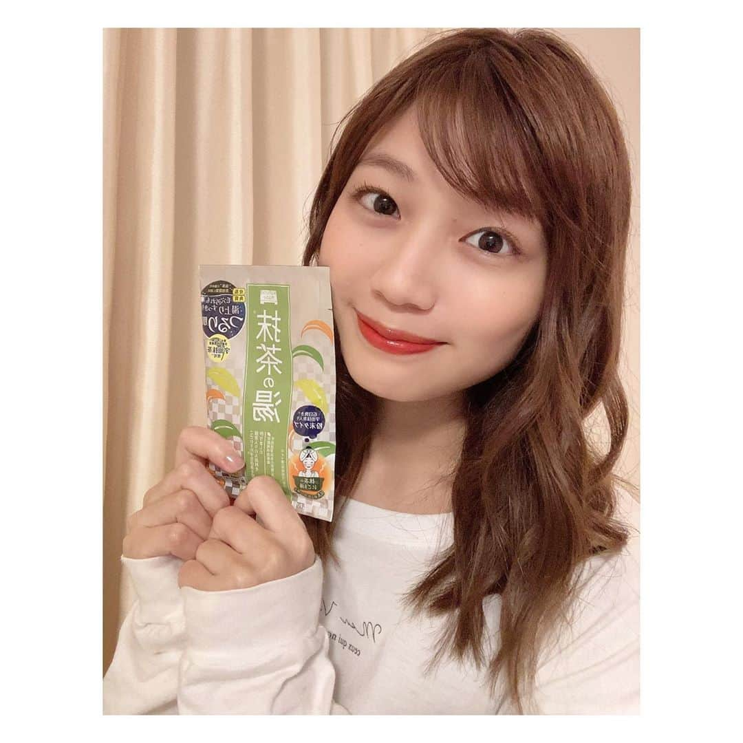 村上奈菜さんのインスタグラム写真 - (村上奈菜Instagram)「抹茶の入浴料🍵 @pdc_jp  お風呂でゆっくりするのが好きなんだけど、抹茶の入浴料は初めて😳 袋から出した瞬間から癒される香り〜！♡ 気になる皮脂・角質の毛穴汚れを落としてくれるんだって☺️ お風呂あがりは保湿されててしっとりだったよ。 キメ細かなつるり肌目指します👼 #pdc #ワフードメイド #バスタイム #入浴剤マニア #pr #宇治抹茶の湯 #bathtime」11月7日 20時57分 - murakami__nana