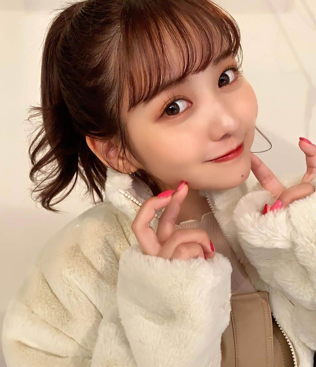 高橋有紀のインスタグラム：「NIKE × ABC MART 色んなお知らせが続いているノアちゃん🤍 #hairmake #osakana_yuki #佐藤ノア」