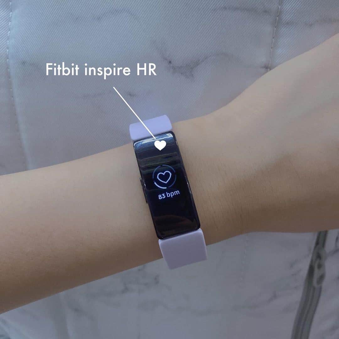 Fitbit Japanさんのインスタグラム写真 - (Fitbit JapanInstagram)「#FitbitInspireHR で健康管理をされている @kanamediary さん。ライラック色がお気に入りのようですね！バンドの種類が多いから、OOTDに合わせて変えられるよ💫」11月7日 20時59分 - fitbitjp