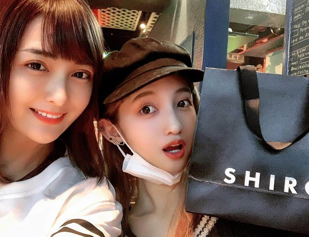 西井万理那さんのインスタグラム写真 - (西井万理那Instagram)「🧸 美容院 @peppu_tokyo でいめちぇんしてきた〜〜 （ショートにみえるけどちゃんとロングだよ！） 午後は椿さんとお買い物した🧡 いつもありがとうだよう！（椿さんすっぴんらしい）」11月7日 21時08分 - namahamu0822