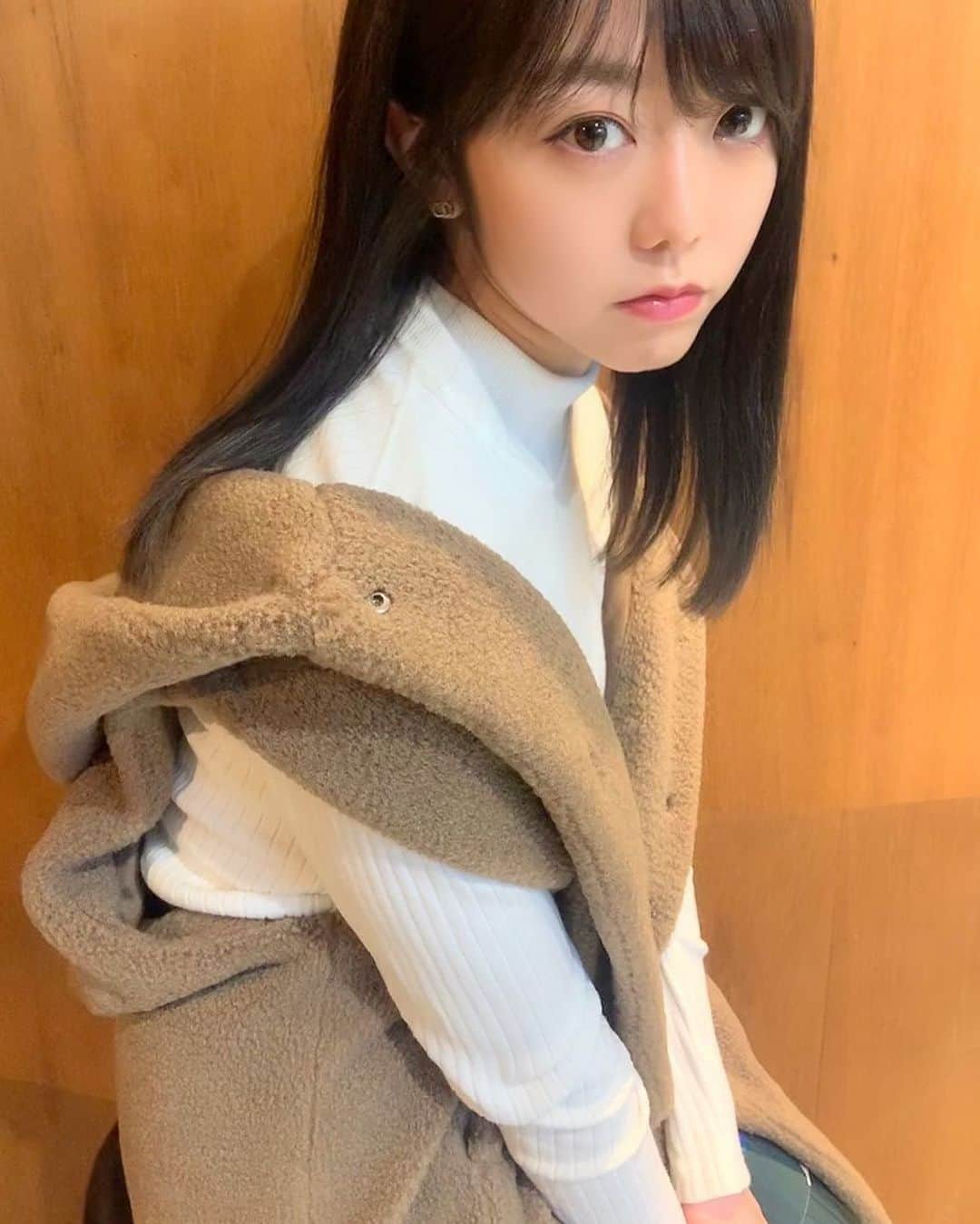 峯岸みなみさんのインスタグラム写真 - (峯岸みなみInstagram)「10代後半はとにかく髪色明るめに憧れてましたが、今は暗い方が落ち着くなぁ。」11月7日 21時34分 - minegishi_31chan