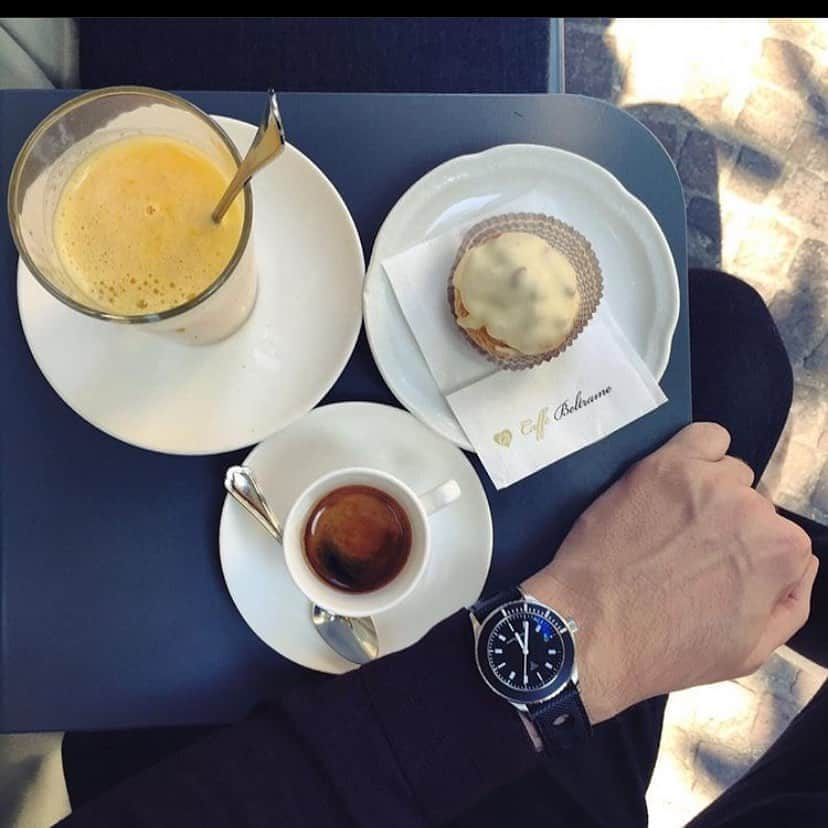 Maurice De Mauriac Zurichさんのインスタグラム写真 - (Maurice De Mauriac ZurichInstagram)「Beautiful weather here in #zurich ☀️ that means #coffee #time #☕️   #MauriceDeMauriac #l2 #l2watch #lseries」11月7日 21時38分 - mauricedemauriac