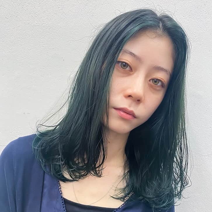 Sumireのインスタグラム：「久しぶりに髪染めました☺️﻿ アゲです❣️﻿ いつもありがとう〜！😽﻿ ﻿ ﻿#あげみざわです」