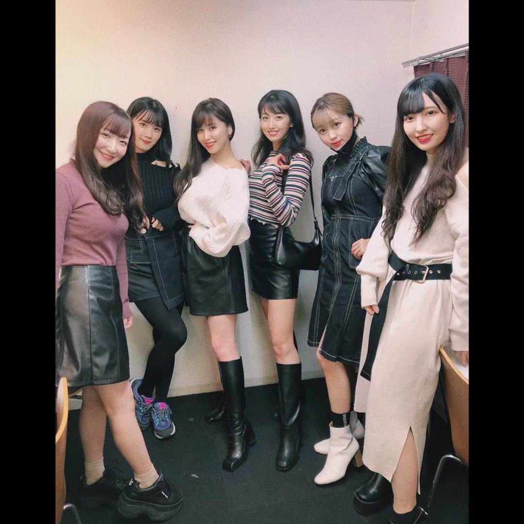 澤田桃佳のインスタグラム：「今日の放プリ 革多めのイケメンプリンセスでした . . . . . . #レザー #レザースカート #レザージャケット #レザーパンツ　#黒コーデ　#idol #アイドル　#japan #tokyo」