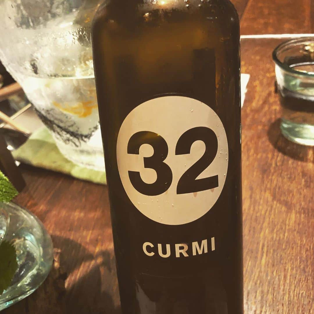 中村譲のインスタグラム：「イタリアとフランスのビール ガレットを初めて食す！ 前から気になってたお店へGO! #イタリアビール  #フランスビール  #ガレット  #サバのマリネ #レンコンと大山ドリサラダ #italianeer #frenchbeer #galette」