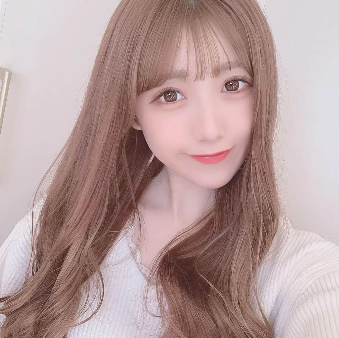 田口未彩のインスタグラム：「🤍  この写真ひよりに褒められたから インスタにも載せる🐥🤍  #自撮り　#セルフィー」