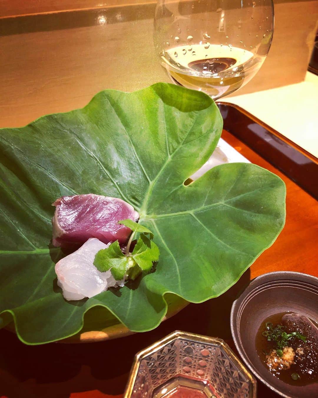 加織さんのインスタグラム写真 - (加織Instagram)「和食でいっちばーんすきな『しのはら』で過ごす時間はやはり幸せすぎて終始ニヤけてるので、帰りは笑ジワが深くなってます😂🤍  思い出してもおいしい。 八寸の芸術さ半端ない🥺 あー次はいつ行けるのかな…」11月7日 22時11分 - kaori_0723