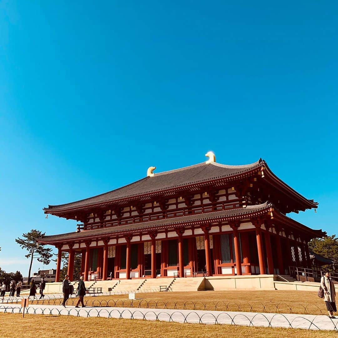 堀口日萌さんのインスタグラム写真 - (堀口日萌Instagram)「奈良なら奈良②  興福寺🧏‍♀️ 空が綺麗すぎてCMみたいやった☁️ スポーツドリンクとか合いそう💧 興福寺の色相変えてみたらアルバムのジャケット感でてやばい（?） 超パワー感じた💥 日萌もこれくらい歴史に残るように頑張るわ💪🏻  #奈良#narajapan#古都奈良#興福寺」11月7日 22時20分 - himechannel_0624