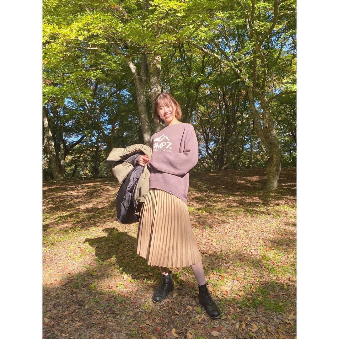 彩香さんのインスタグラム写真 - (彩香Instagram)「＊ 「Right-on Time！」YouTubeでアップされましたよ〜🍂🍁🌾 紅葉最高！秋最高！な動画になっています🧡 Right-onの可愛い秋服にも注目です！ ＊ ＊ ＊ #righton #ライトオン #rightontime #ライトオンコーデ #camp7 #秋服 #秋服コーデ #紅葉 #紅葉狩り」11月7日 22時13分 - saika_ringomusume