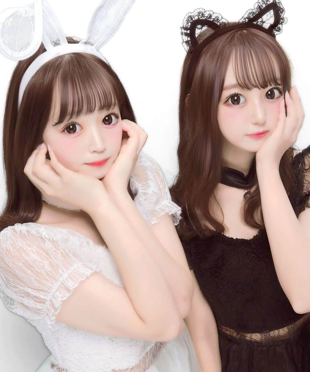 町田穂花のインスタグラム：「. . ゆきあちゃん慰めようの会してきた。 . 白うさぎさん🐰と黒ねこさん🐱 . #量産型 #量産型ヲタク #プリント倶楽部 #ぷりんと倶楽部 #キャンスタ #コスプレ #コスプリ」